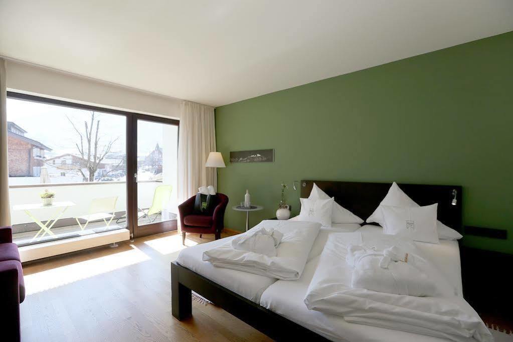 Aktiv-Hotel Sarotla บรานด์ ภายนอก รูปภาพ